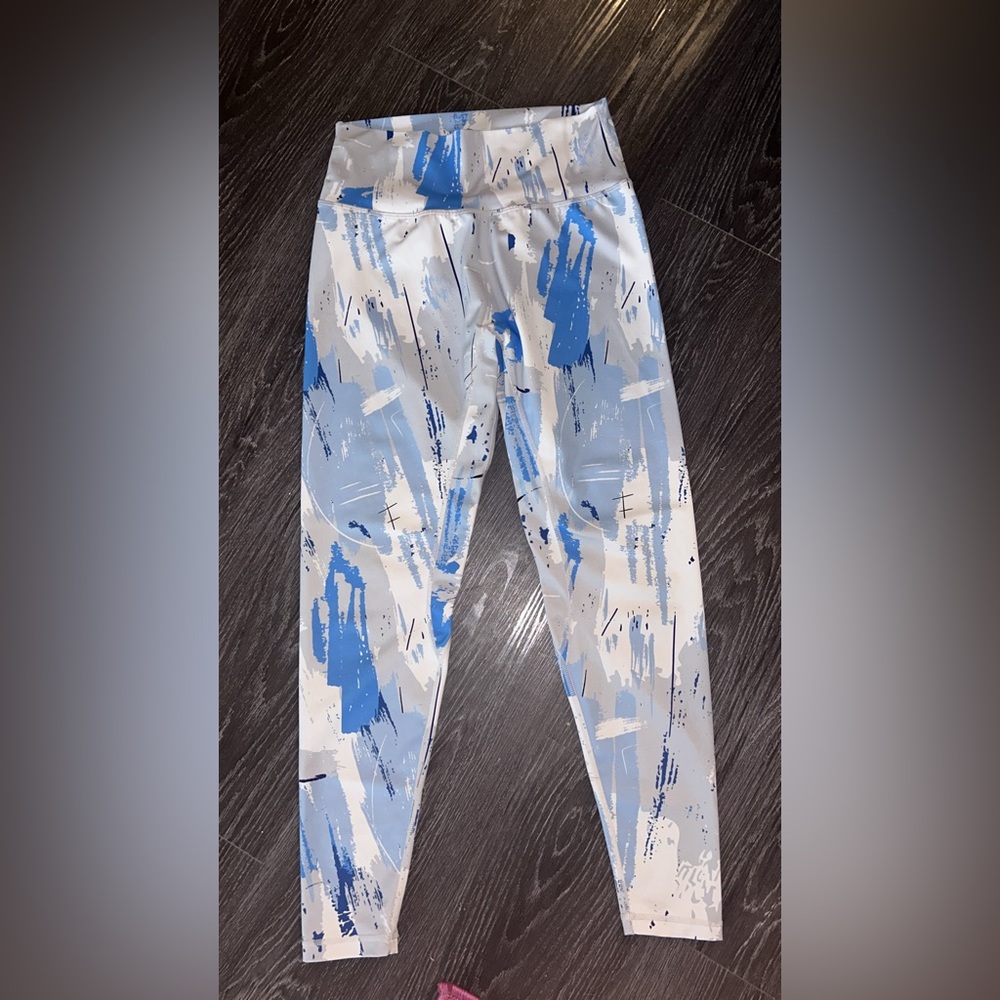 Buff Bunny leggings